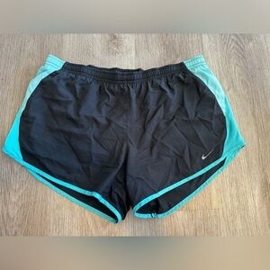 Women's Nike Dri Fit Running Shorts Aqua Black Size Medium